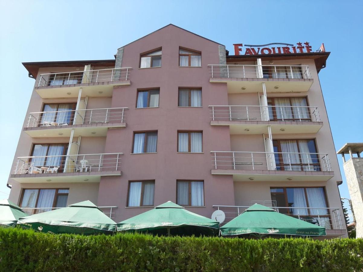 Family Hotel Favourite ابزور المظهر الخارجي الصورة