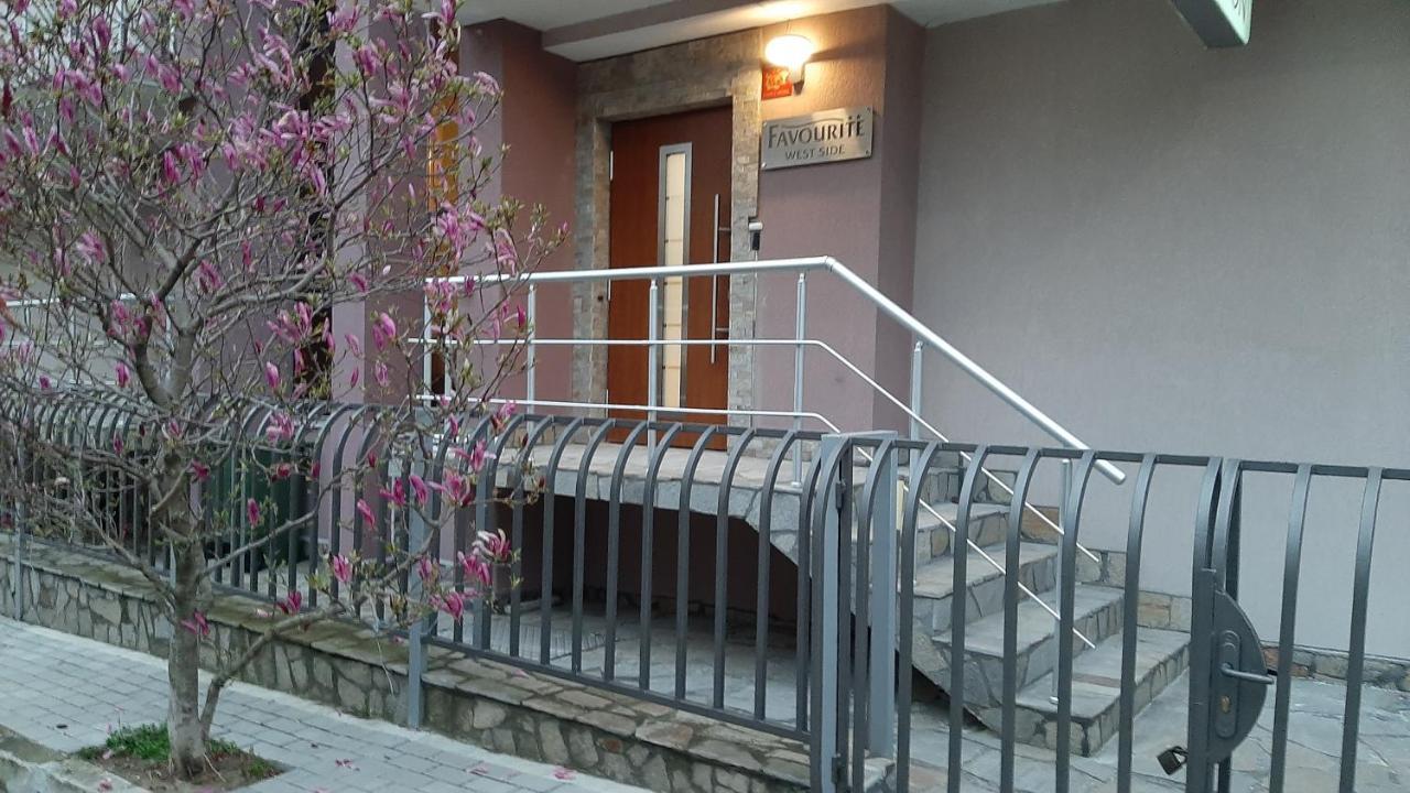 Family Hotel Favourite ابزور المظهر الخارجي الصورة